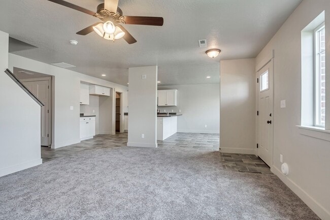 Building Photo - 161 N 1275 W