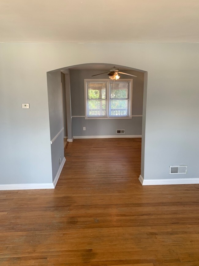 8358 Ridgely Oak Road, Parkville, MD 21234 Townhome Rentals in