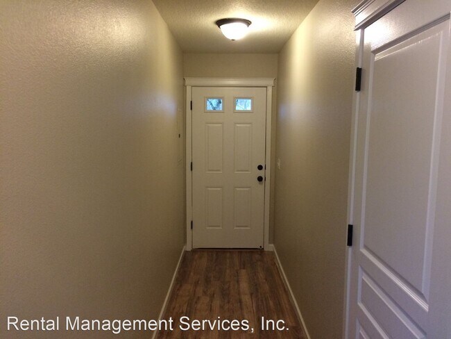Foto del edificio - 2724-2730 SE 87th Ave