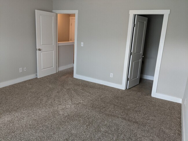 Building Photo - 3538 Steffisburg Dr