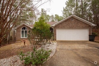 Building Photo - 185 Spruce Dr