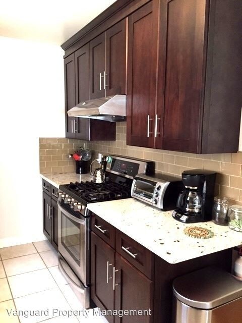 Foto del edificio - 2026 Judah St