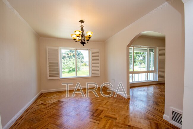 Foto del edificio - 2683 37th Ave