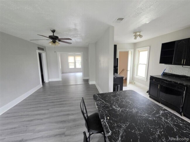 Foto del edificio - 5124 Williamson St