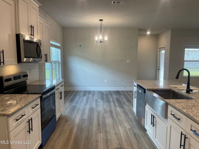 Foto del edificio - 13569 Sarus Dr