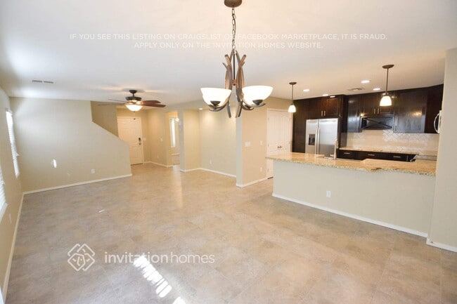 Foto del edificio - 5816 E Harmony Ave