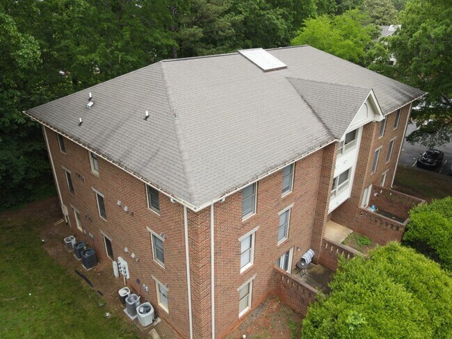 Foto del edificio - 3512 Ivy Commons Dr