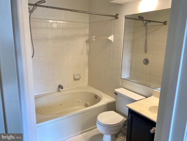Foto del edificio - 6830 Hayley Ridge Way