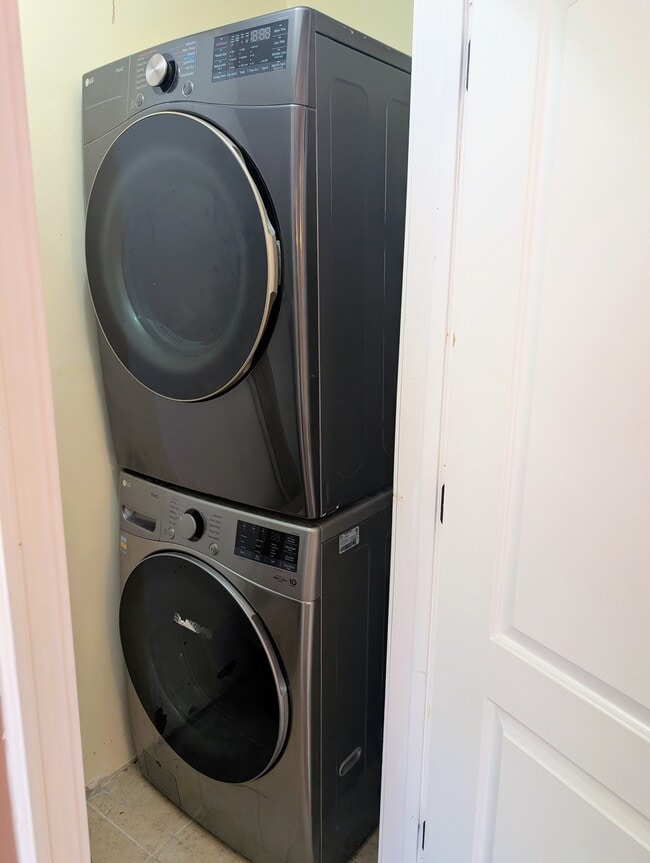 Foto del edificio - 1200 Bretta St