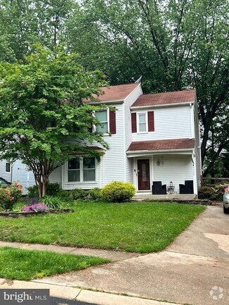 Building Photo - 6428 Tamarack Cir