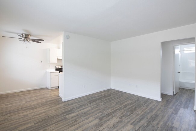 Interior Photo - Palm Estates Apartments