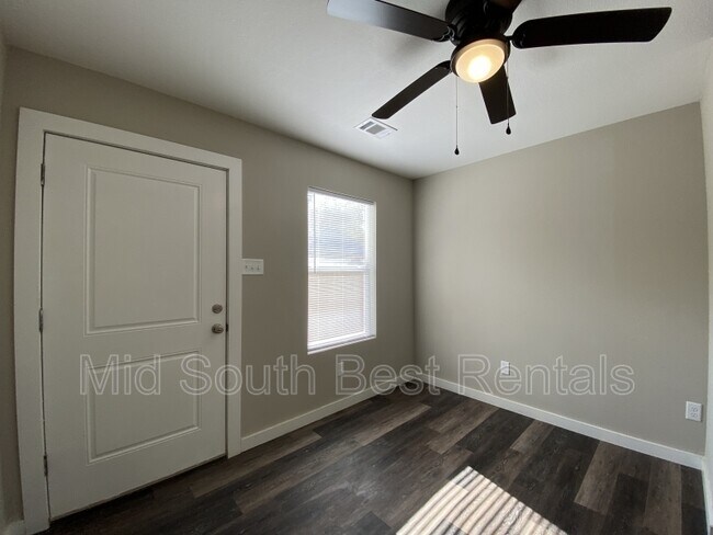 Foto del edificio - 2216 W 16th B