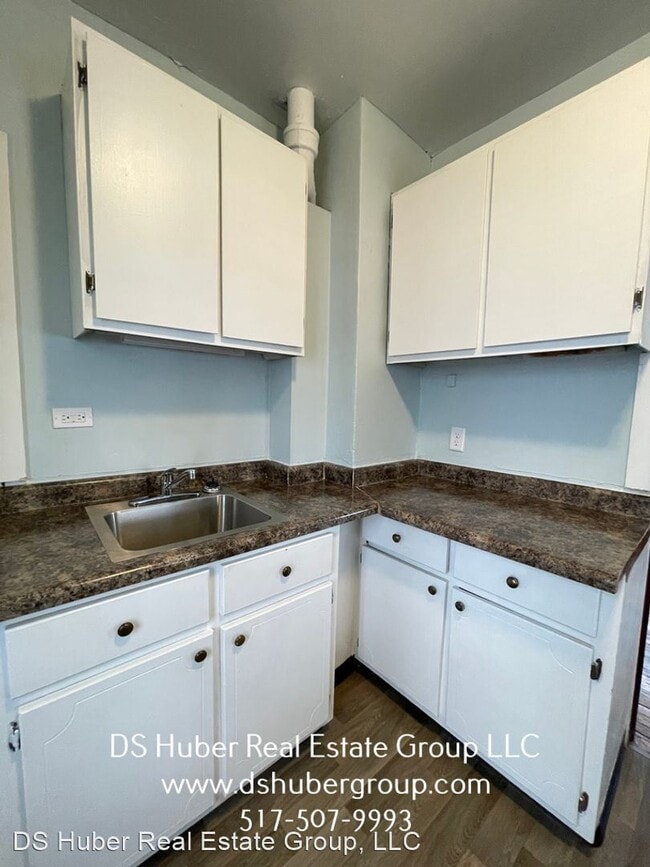 Building Photo - 2 br, 1 bath House - 1114 Dakin St