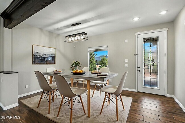 Foto del edificio - 7316 Meadow Sage