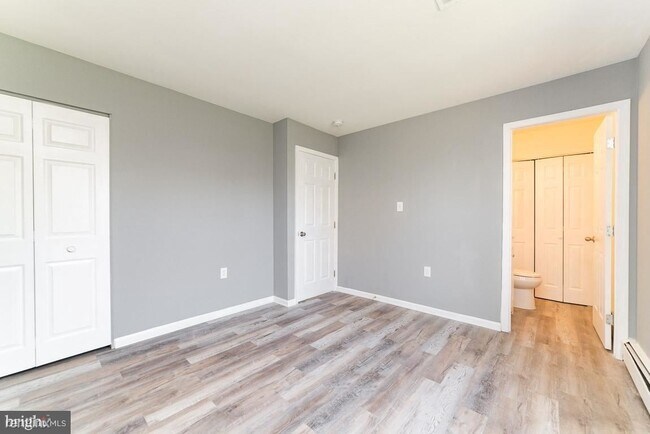 Building Photo - 3 br, 2 bath House - 713 N Belfort St