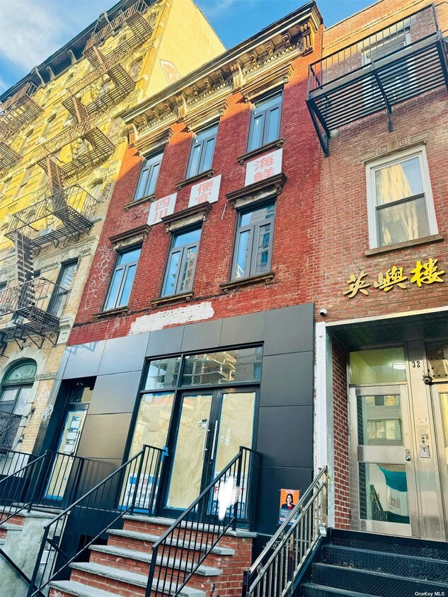Primary Photo - 30 Market St