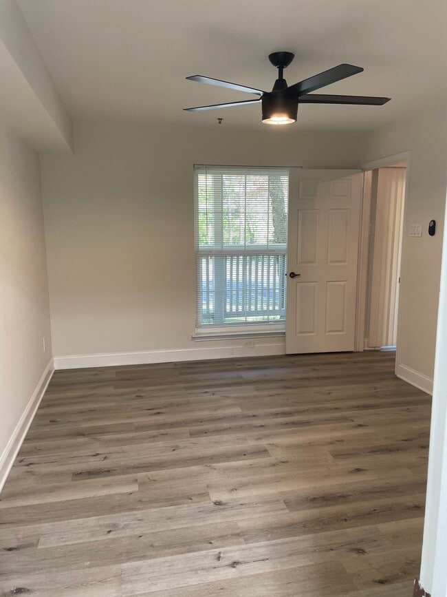 Bedroom - 1504 Lincoln Way