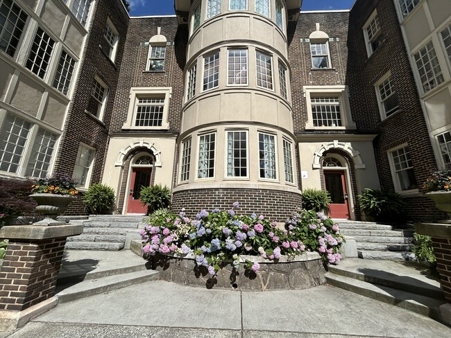 Photo - 635 Myrtle St NE Apartment