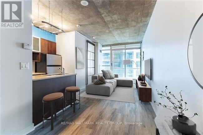 Building Photo - 179 George St