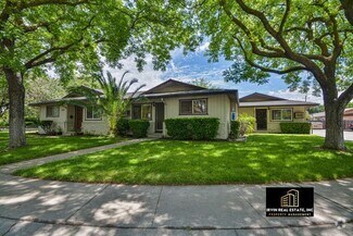 Building Photo - 1700 Carver Ct