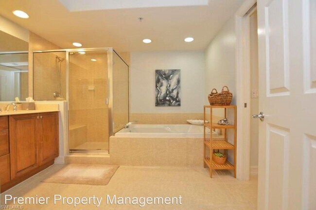 Foto del edificio - 2 br, 2 bath House - 2728 Tiburon Boulevar...