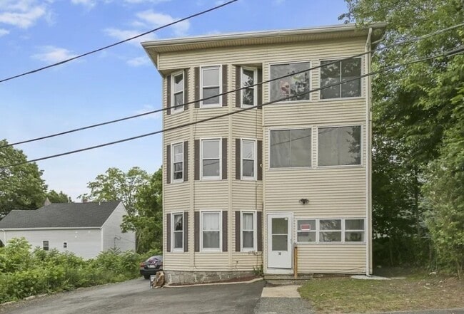 Building Photo - 30 Hemans St