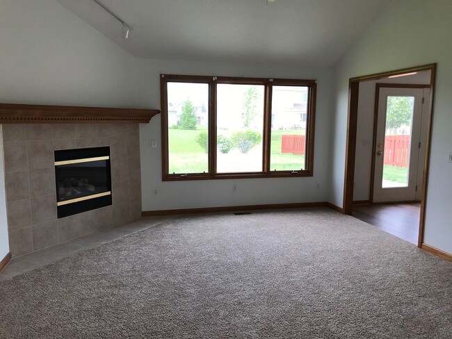 Building Photo - NWACS House For Rent by Capital Property M...