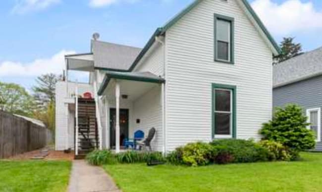 Photo - 1817 Kossuth St Apartment