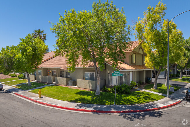 Foto del edificio - Rainbow Gardens Townhomes