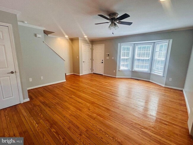 Building Photo - 400 Munsons Hill Ct
