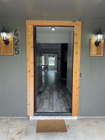 Building Photo - 425 Marlin Ln