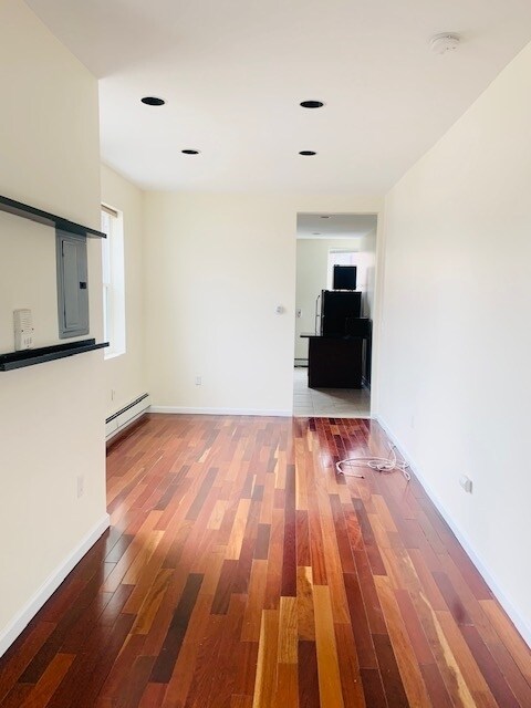 Foto del edificio - 616 Park Ave