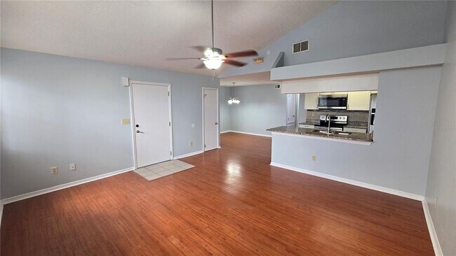 Foto del edificio - 2747 N Poinciana Blvd