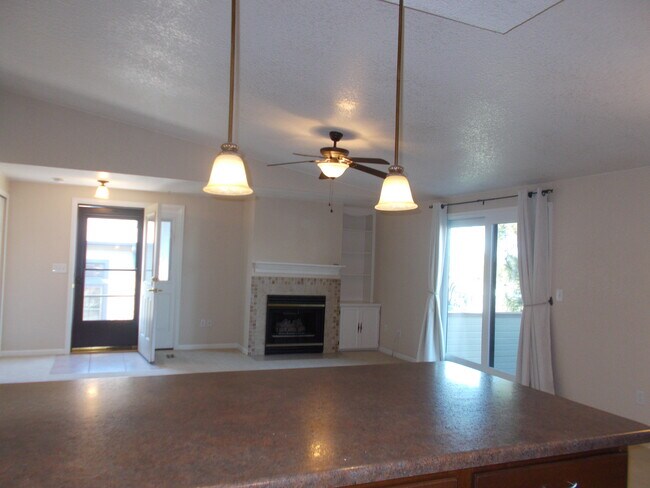 Building Photo - 9135 W Cedar Dr