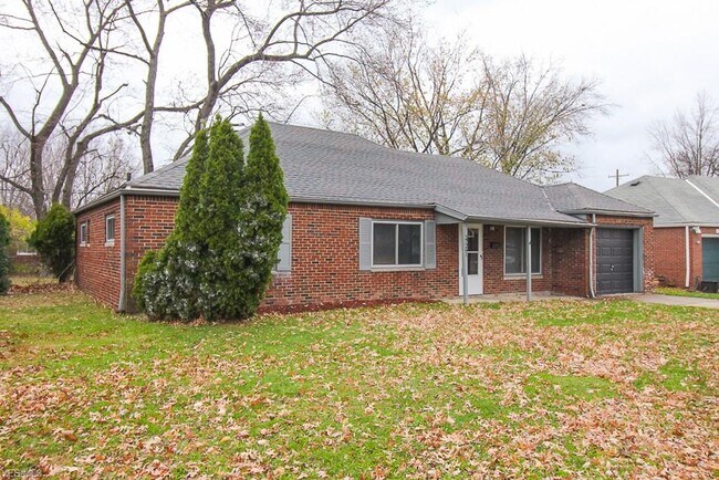Building Photo - 27261 Markbarry Ave