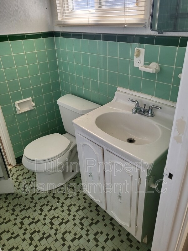 Foto del edificio - 5418 Brantford Ave