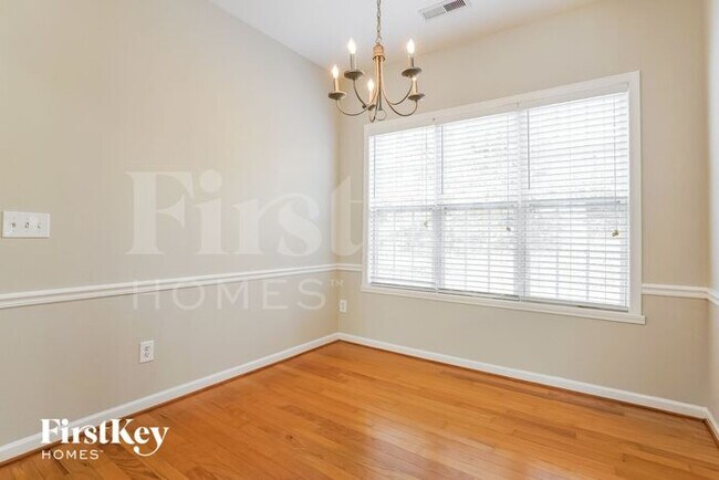 Building Photo - 5129 Benjamin Ct
