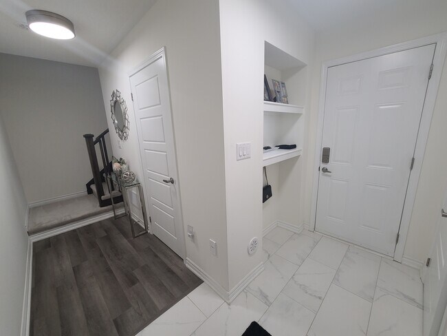 Photo du bâtiment - 975 Whitlock Av