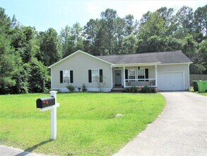 Building Photo - 207 America Ct
