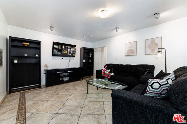 Foto del edificio - 2511 Butler Ave