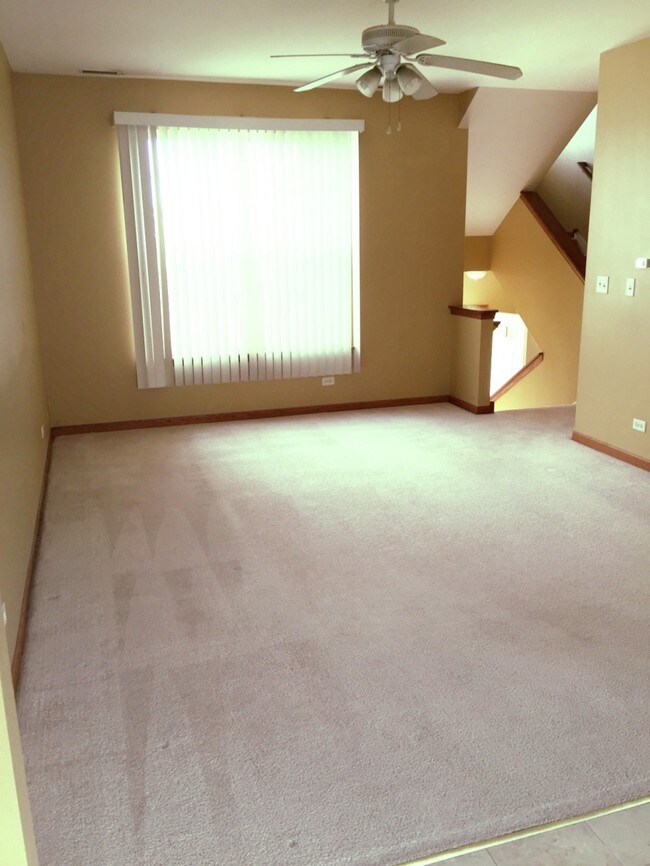 Foto del edificio - 1746 Fieldstone Dr N