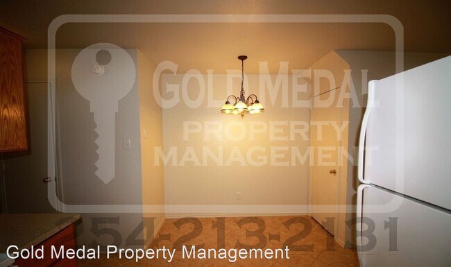 Building Photo - 2801 Kerrville Ct