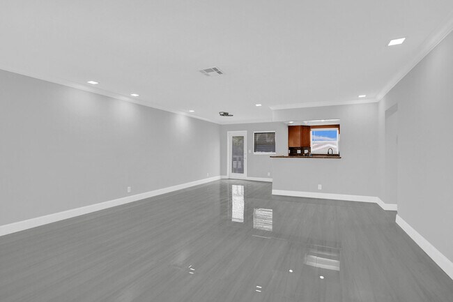 Foto del edificio - 2755 NE 28th Ave