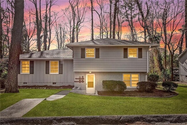 Building Photo - 1401 Briarcliff Dr