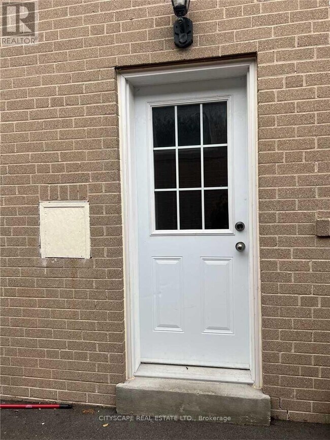 Photo du bâtiment - 46 Baltray Crescent