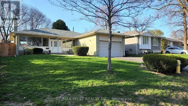 Building Photo - 114 Prince George Dr