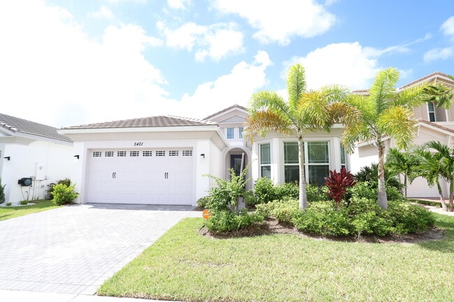 Building Photo - 5401 Pecan Dr