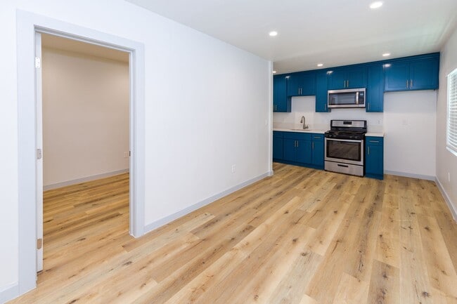 Interior Photo - 1329-1331 Quintero Street Los Angeles, CA ...