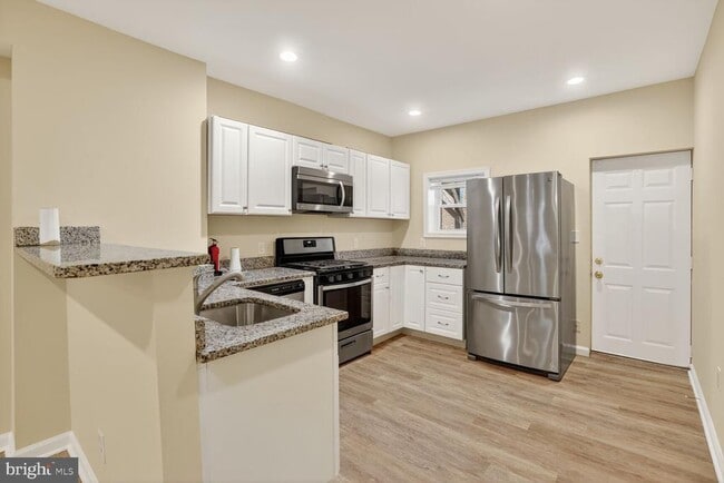 Foto del edificio - 1105 W Hamburg St