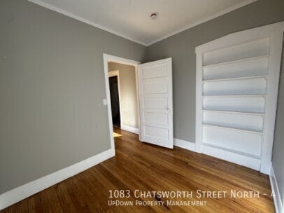 Building Photo - 1083 Chatsworth St N